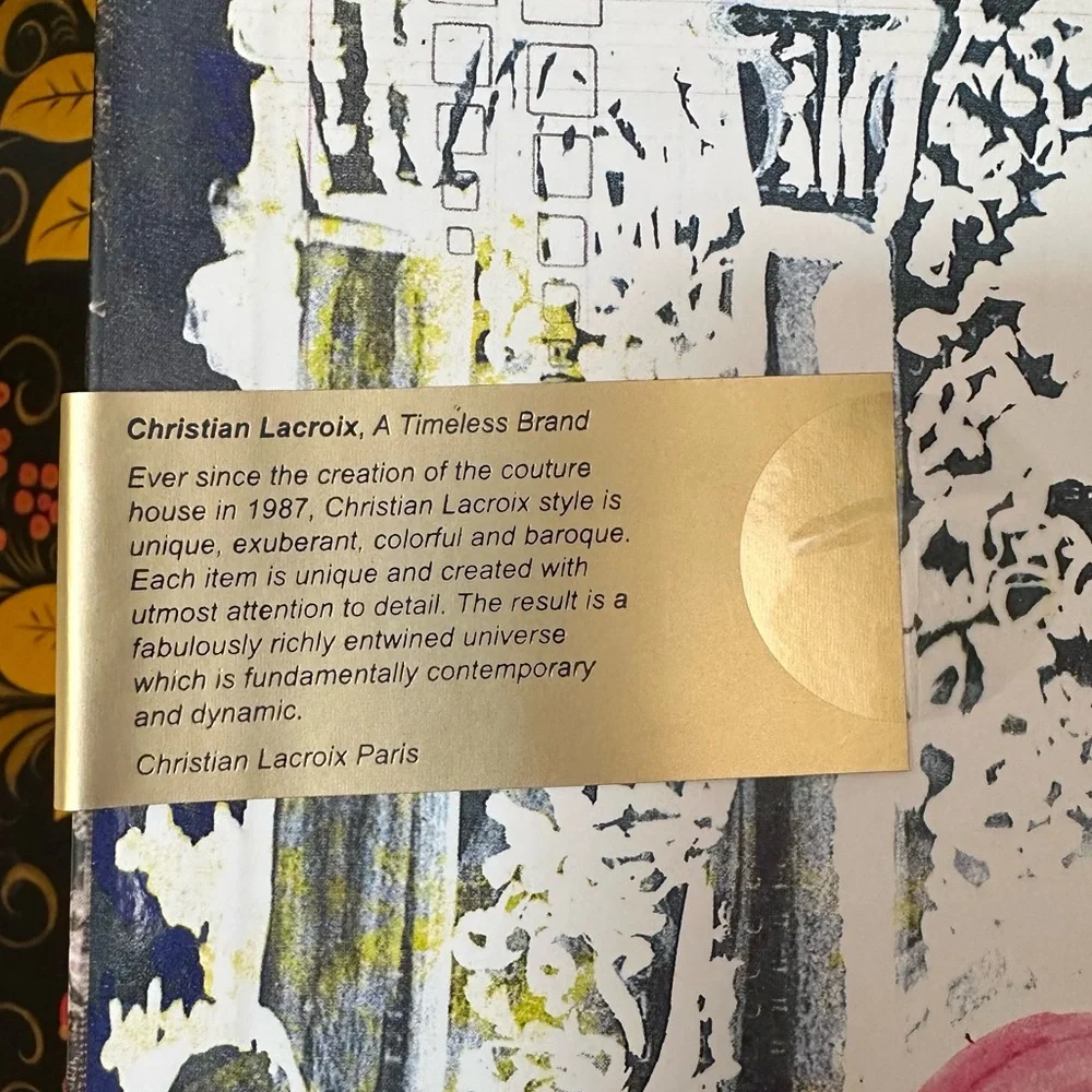 Christian Lacroix Travel Journal - Picture 6 of 16